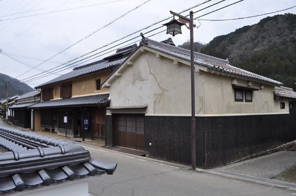 瓜生原恒男家住宅